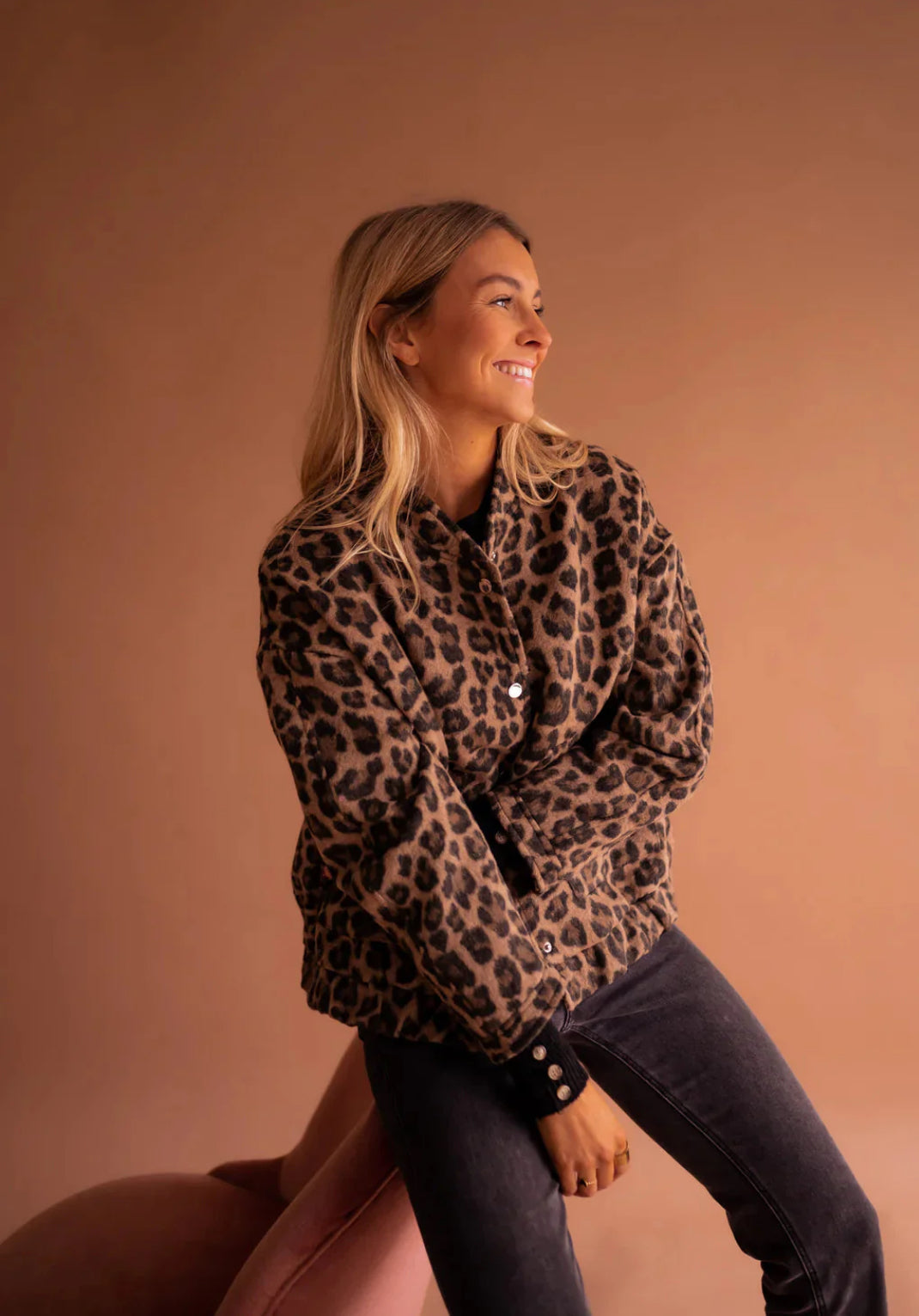 DANIELA | CHAQUETA BOMBER DE LEOPARDO