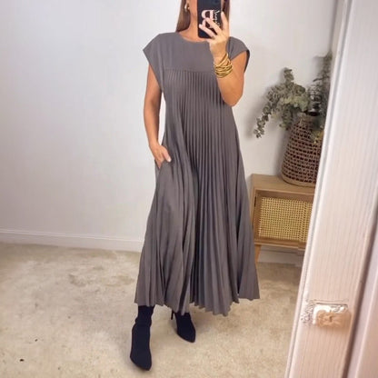 Vestido Justine™ – Elegancia plisada con estilo versátil