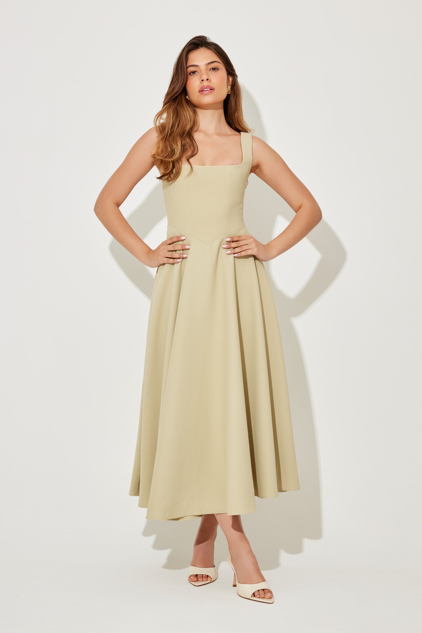 Amelia™ | Vestido Midi Flowy Atemporal