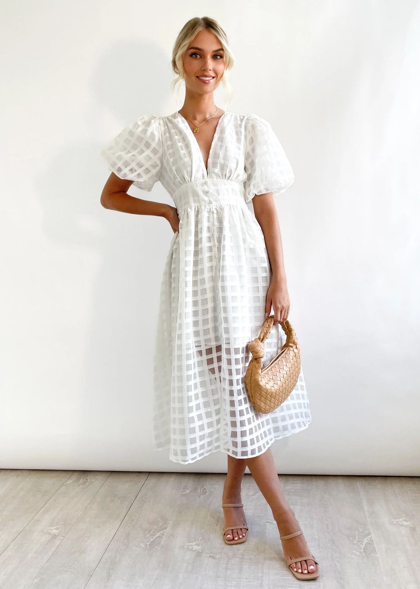 ZERA | PATTERNED FABRIC PUFF SLEEVE MIDI DRESS.