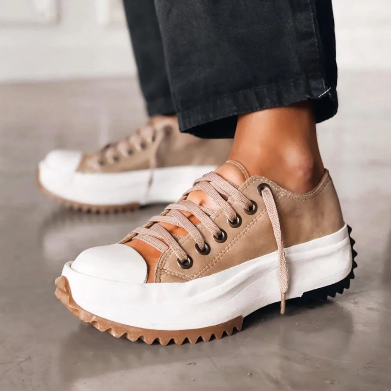 ELISA™ - ZAPATILLAS DE PLATAFORMA DE PIEL CON ESTILO Y COMODIDAD