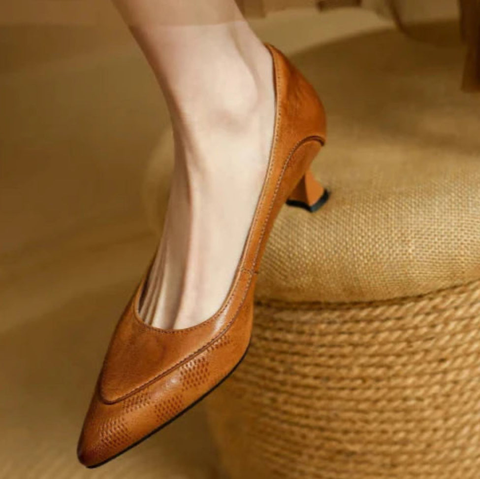 Margaret | Patterned Pumps