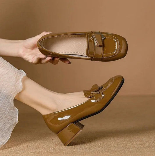 Dorothy | Glossy Bow Loafer Pumps