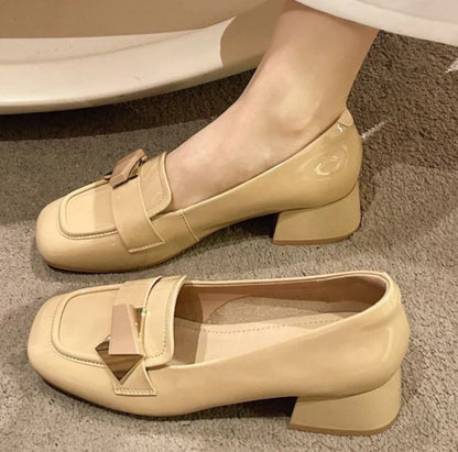 Dorothy | Glossy Bow Loafer Pumps