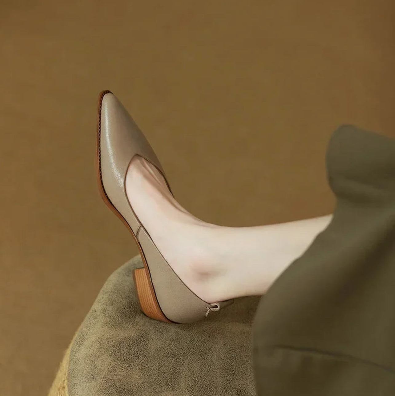 Helen | Classic Block Heel Pumps
