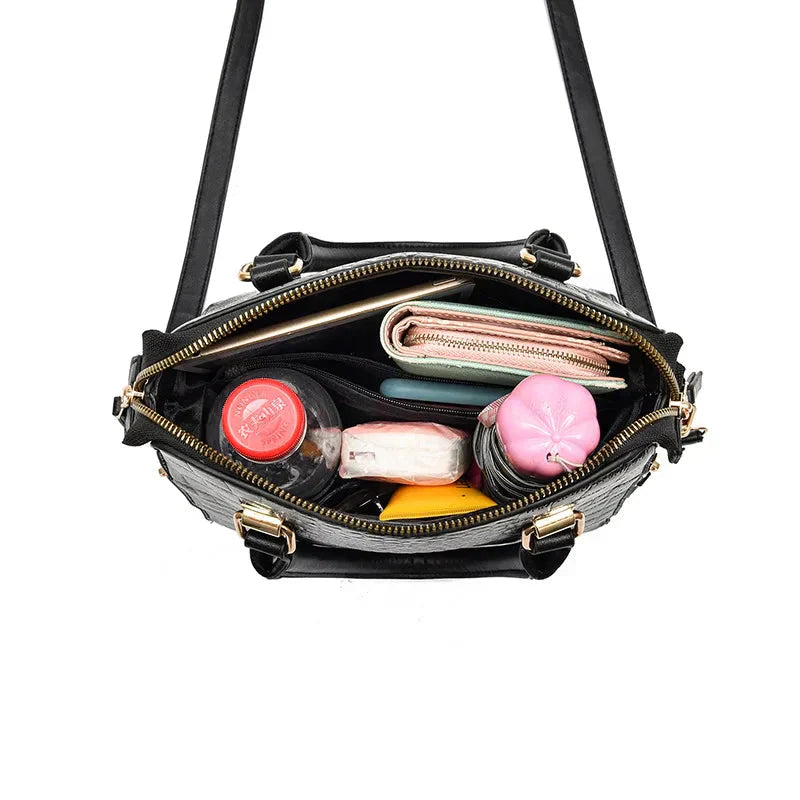 Bolso de Piel Grabada con Textura de Cocodrilo