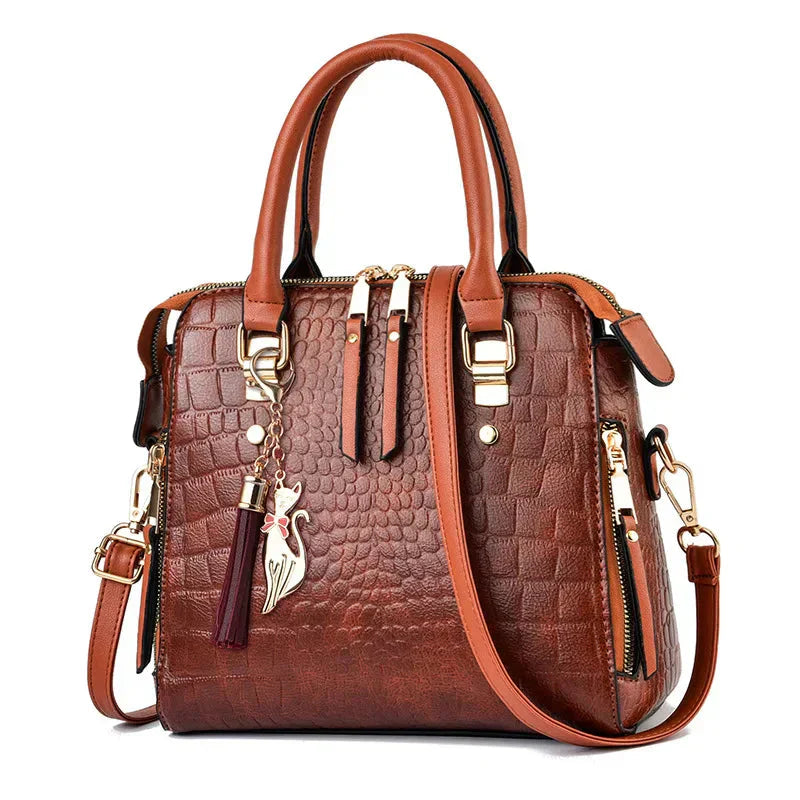 Bolso de Piel Grabada con Textura de Cocodrilo